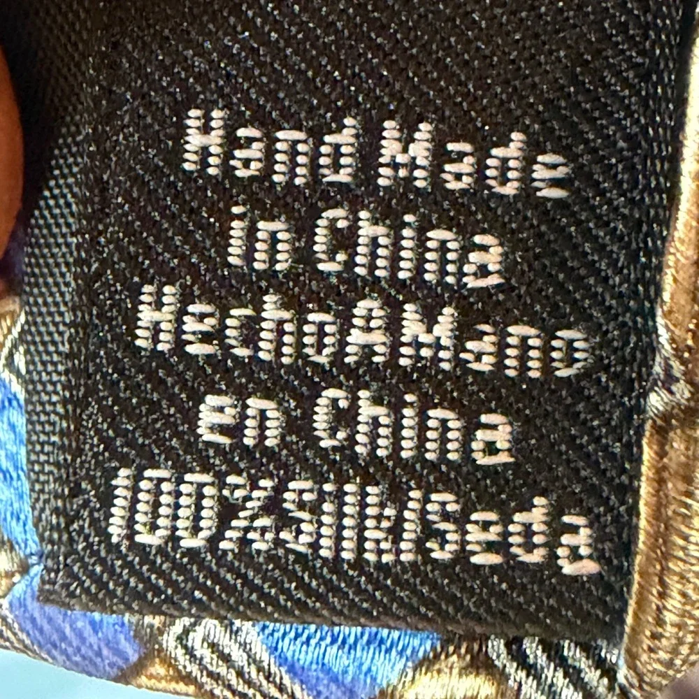 Dockers handmade silk